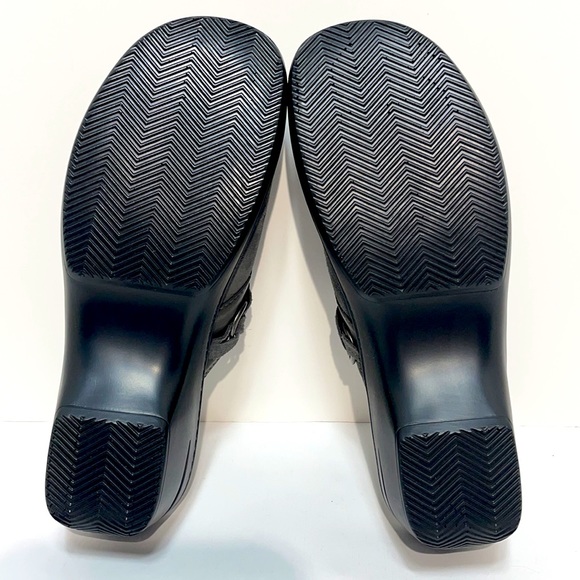 G.H. Bass & Co. Gray Suede Leather Clog Mules in Like New Condition! - Picture 5 of 11